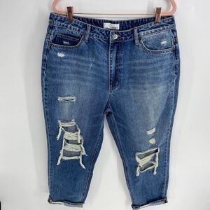 Vervet Medium Wash distressed cropped high rise boyfriend jean womens 32